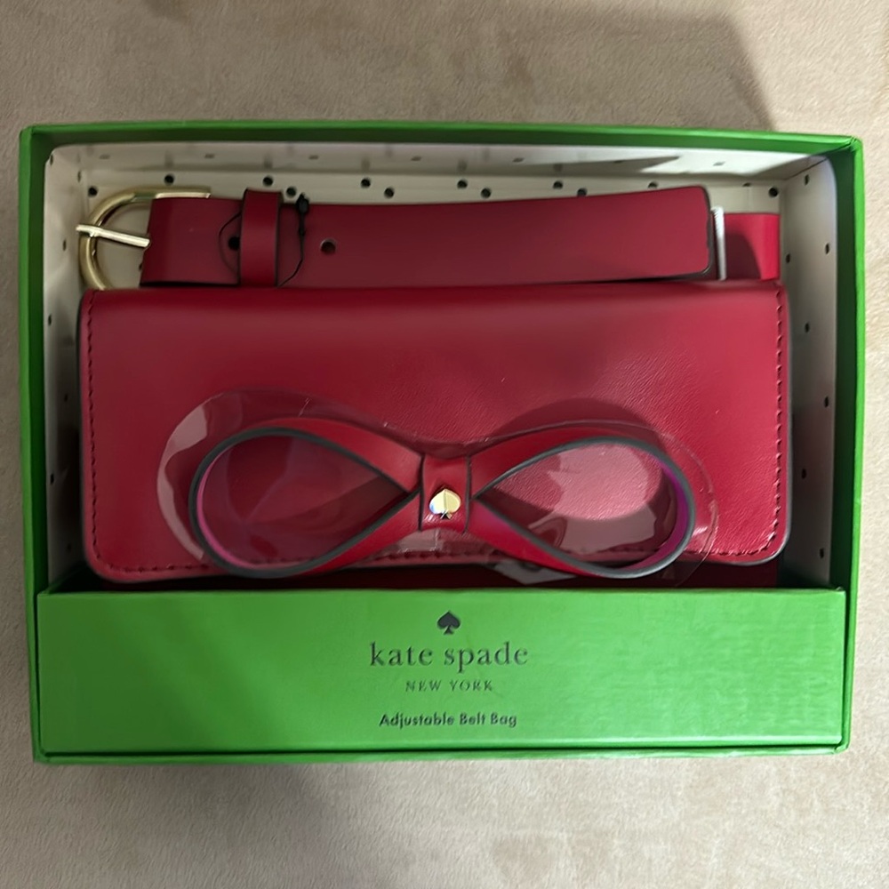 Kate spade ♠️ Adjustable belt bag-Garnet Red with Gold hardware -size S/M